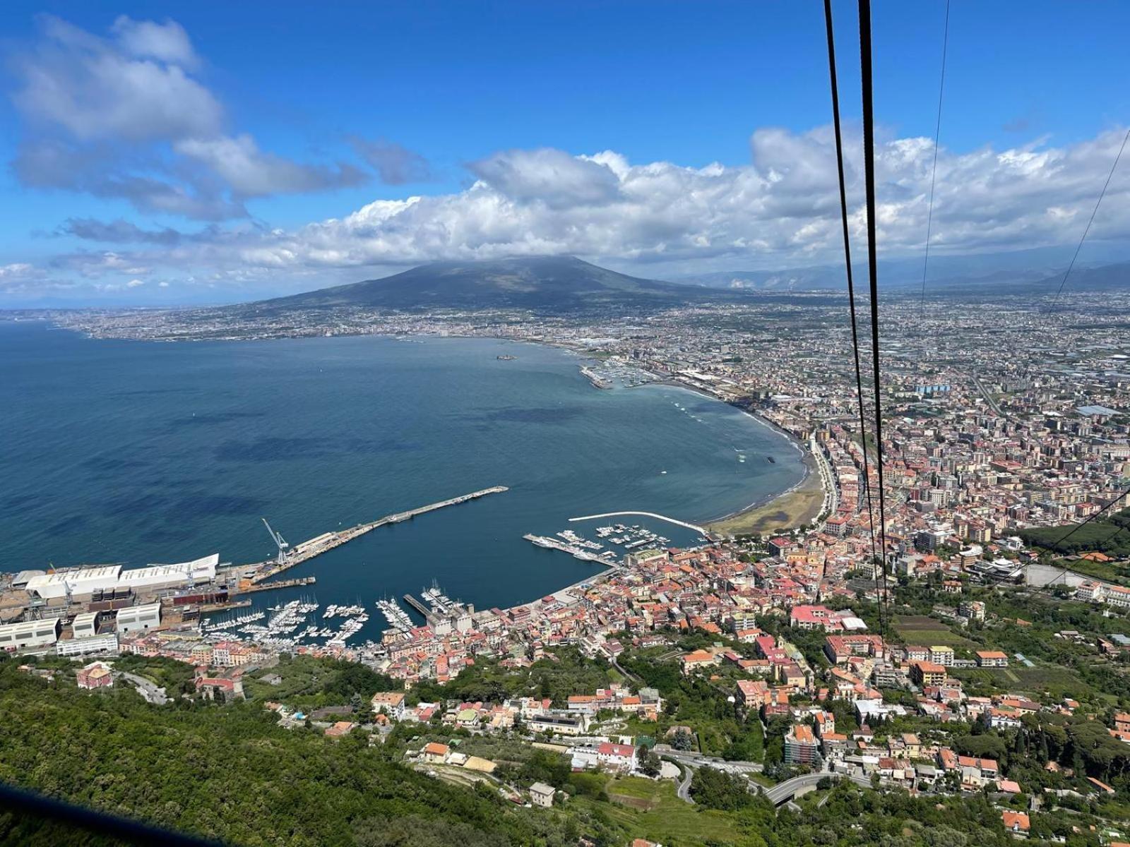 Central Apartment Castellammare di Stabia Zewnętrze zdjęcie