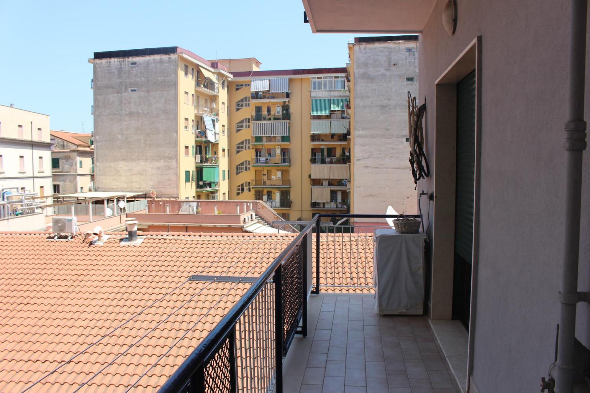 Central Apartment Castellammare di Stabia Zewnętrze zdjęcie